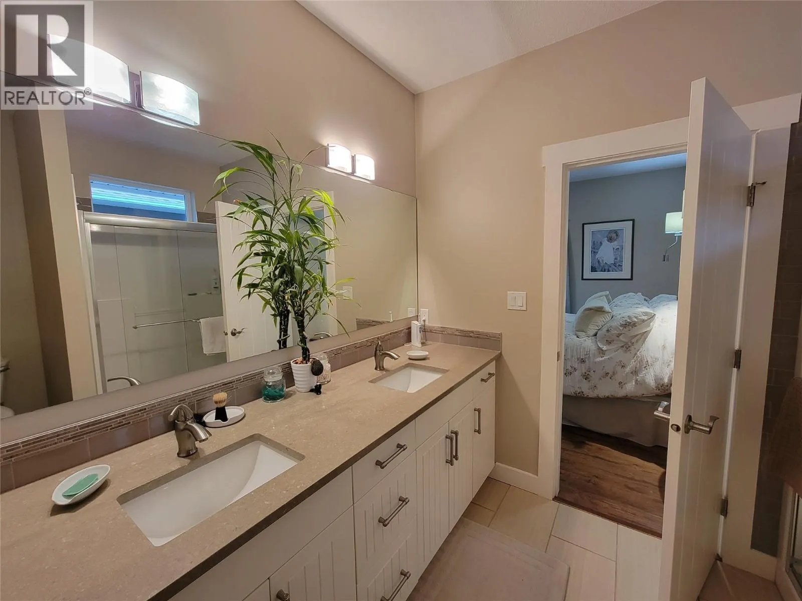 304 K View Crescent