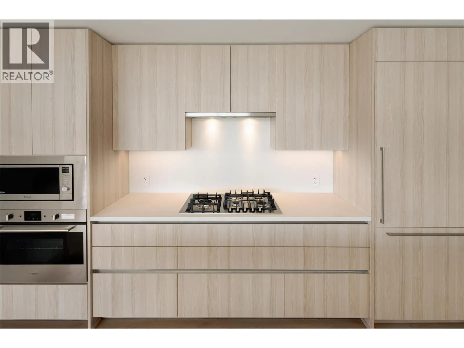 238 Leon Avenue Unit# 707