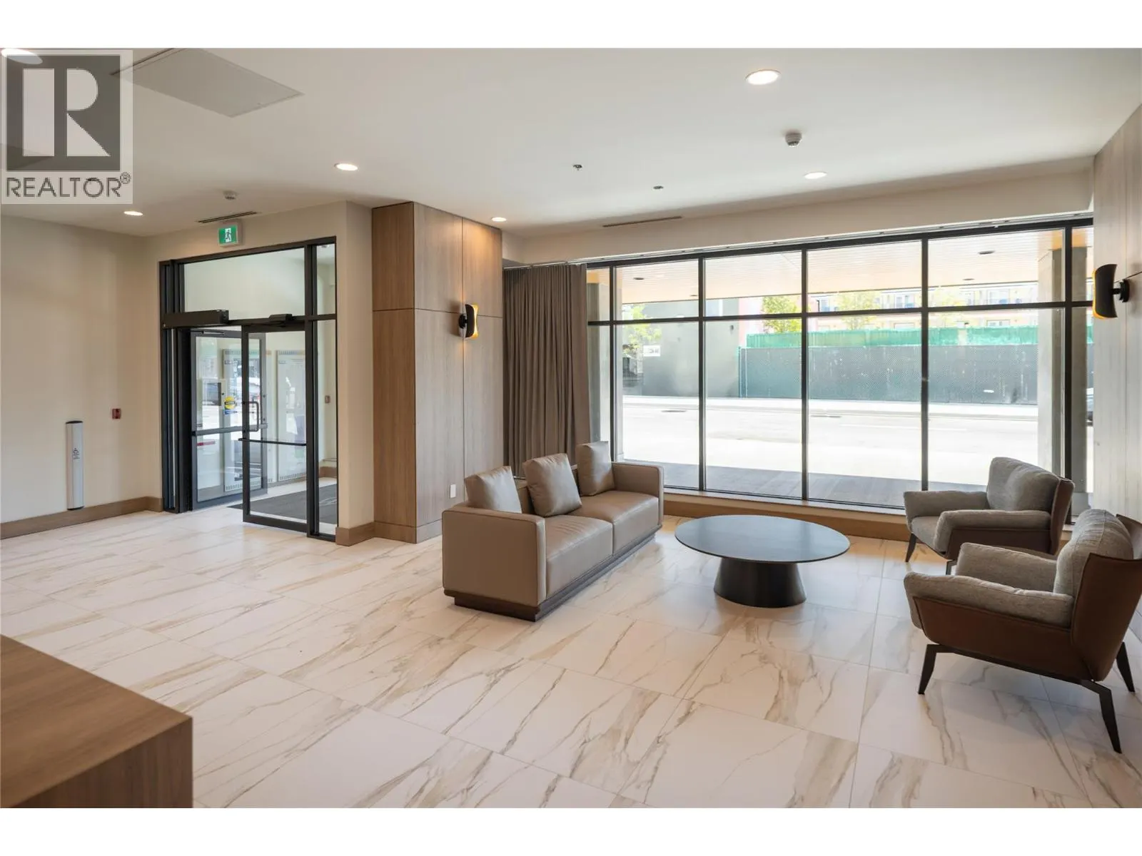 238 Leon Avenue Unit# 707