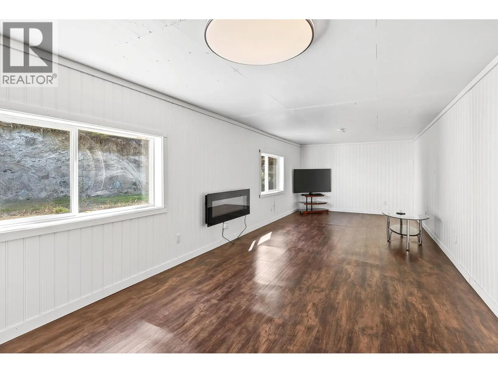 888 Barriere Lakes Road