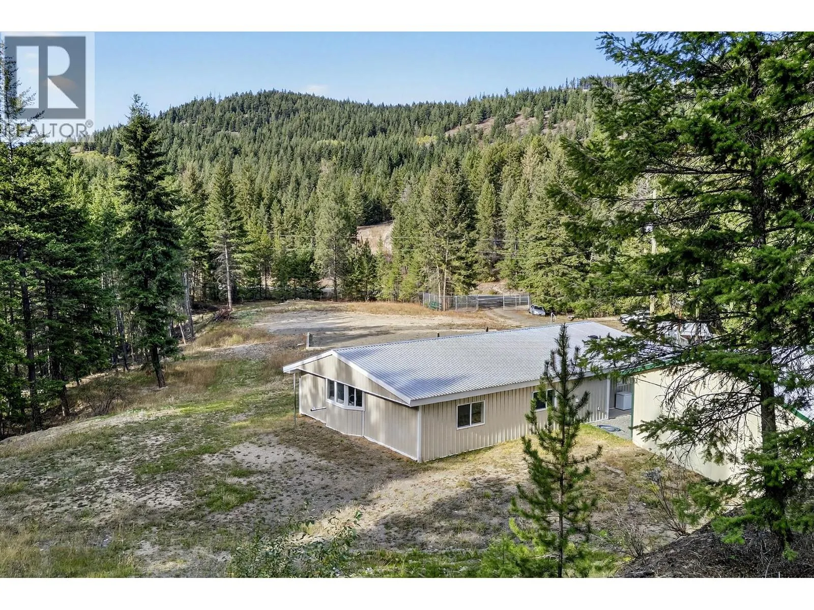 888 Barriere Lakes Road