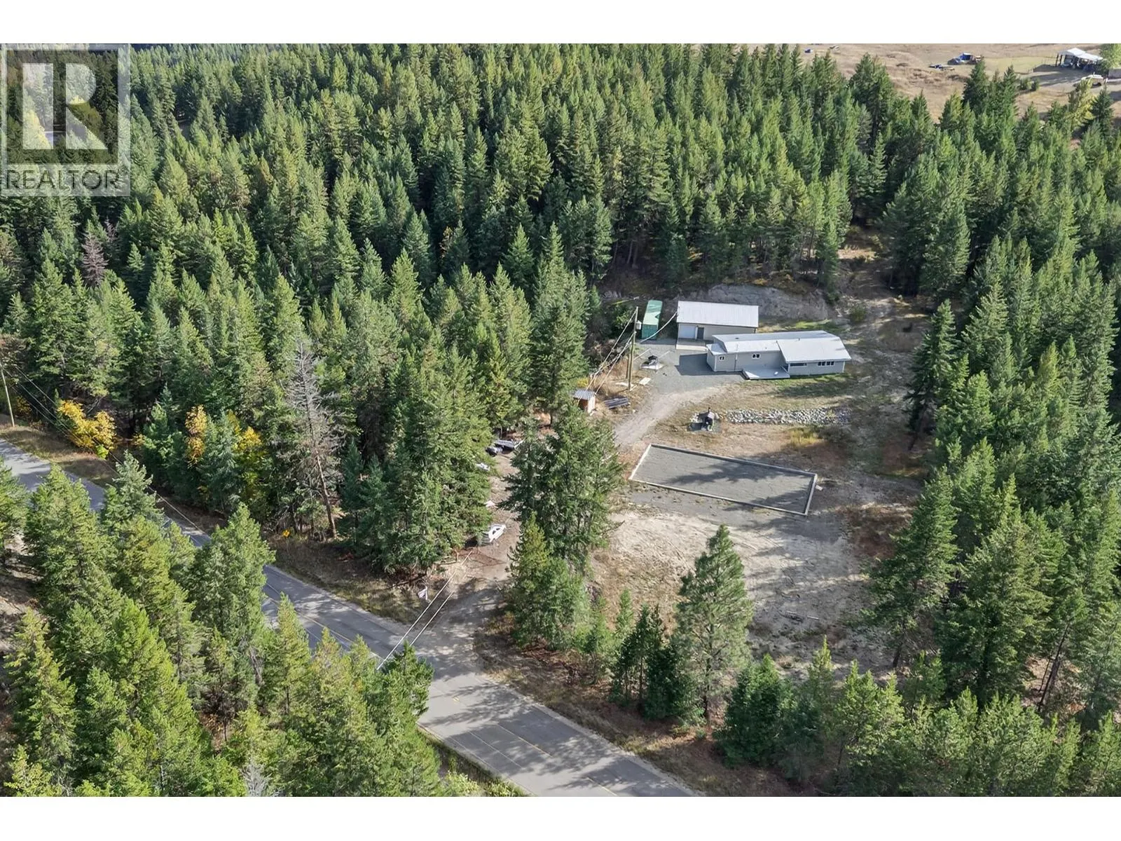 888 Barriere Lakes Road