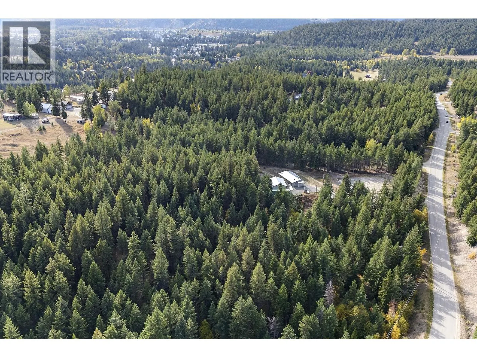 888 Barriere Lakes Road