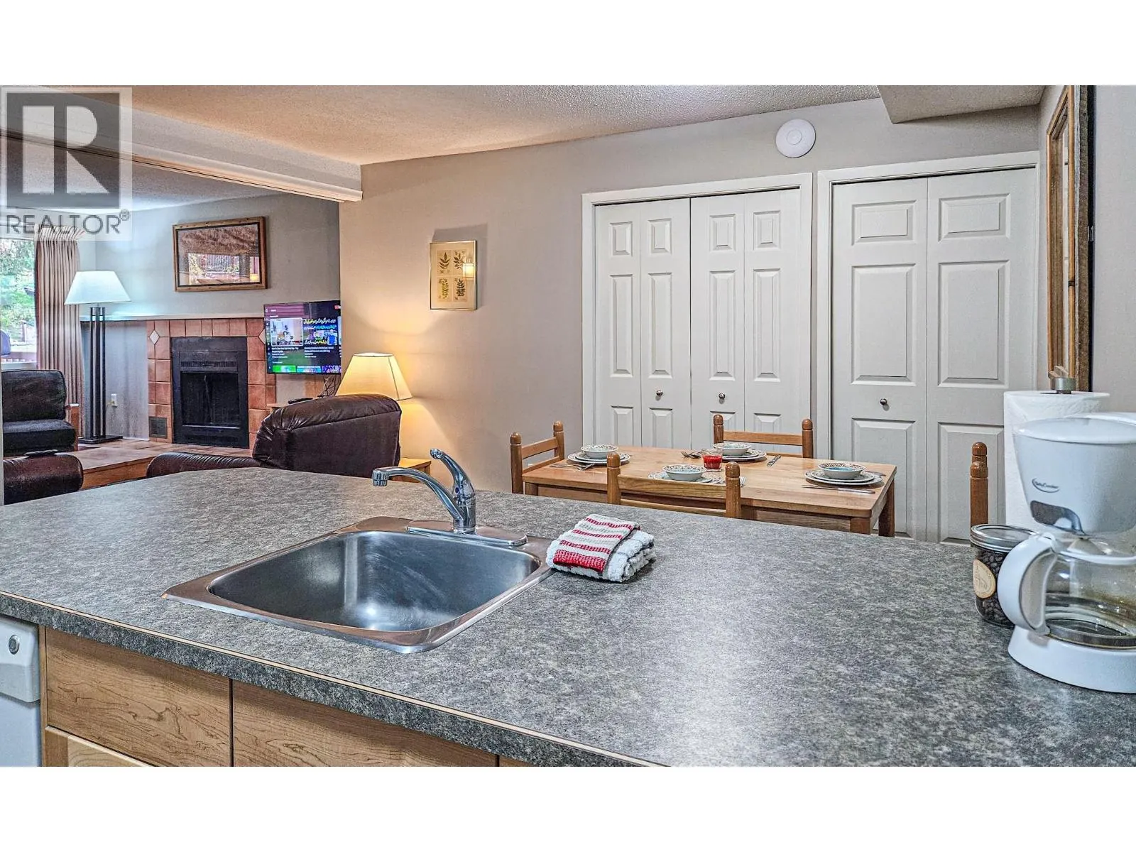 2030 PANORAMA Drive Unit# 613