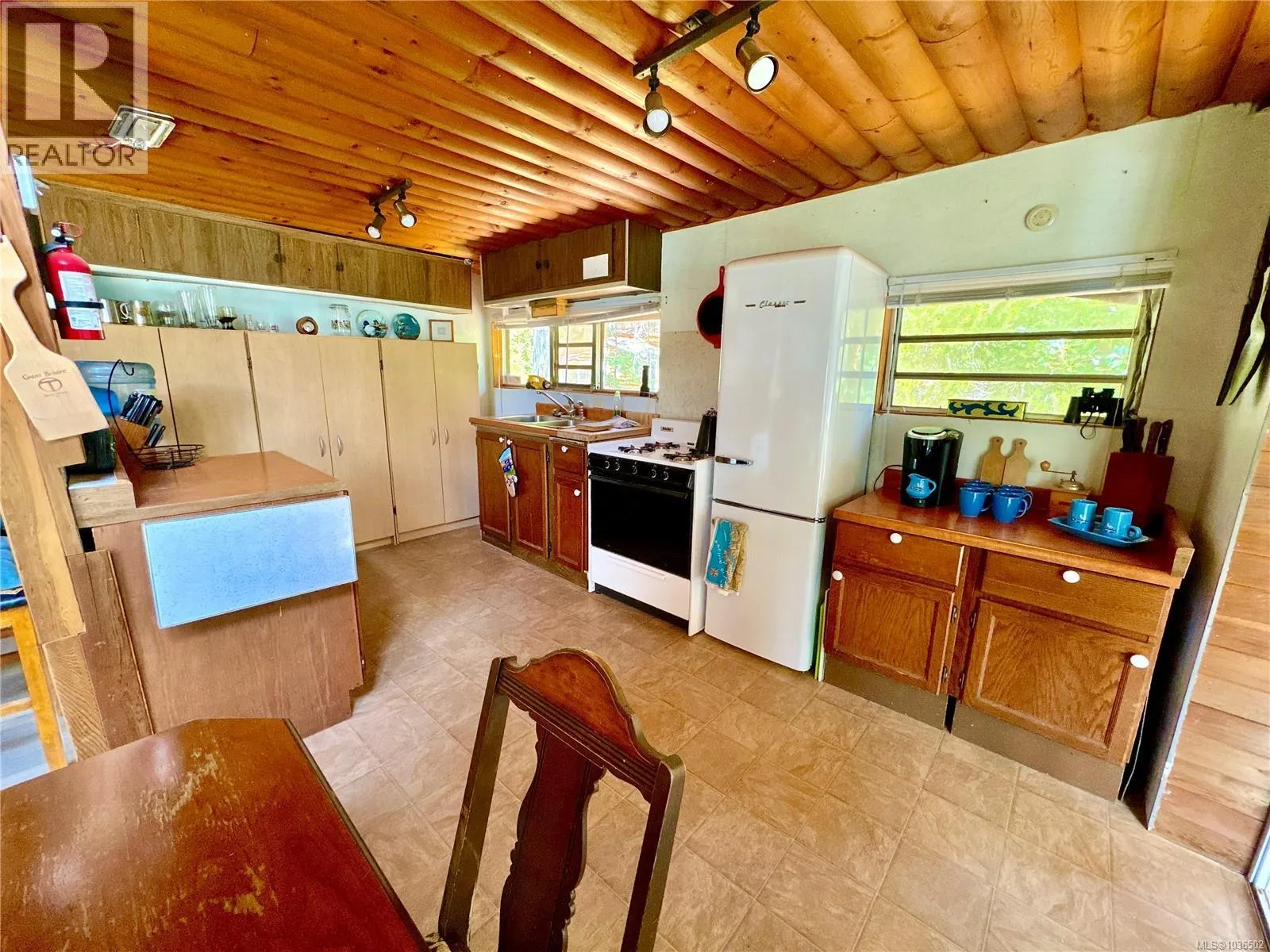 3148 Bay Rd