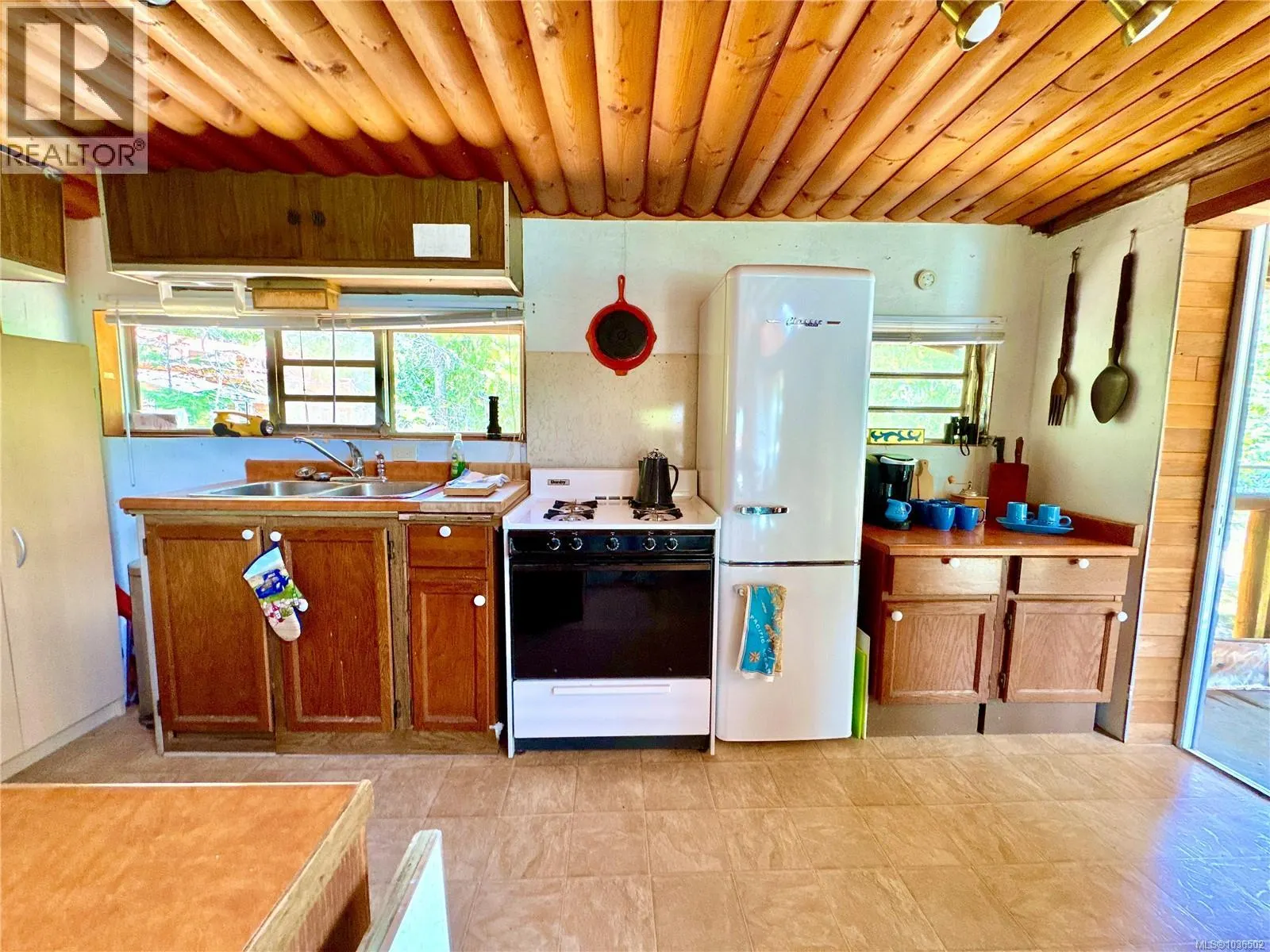 3148 Bay Rd