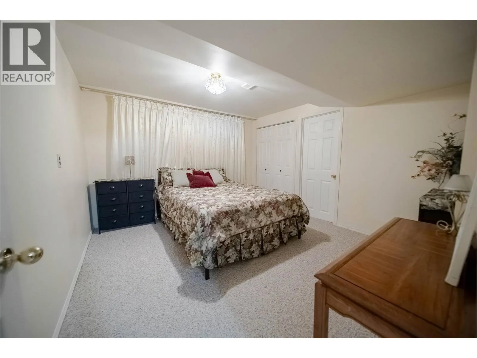 317 9th Street S