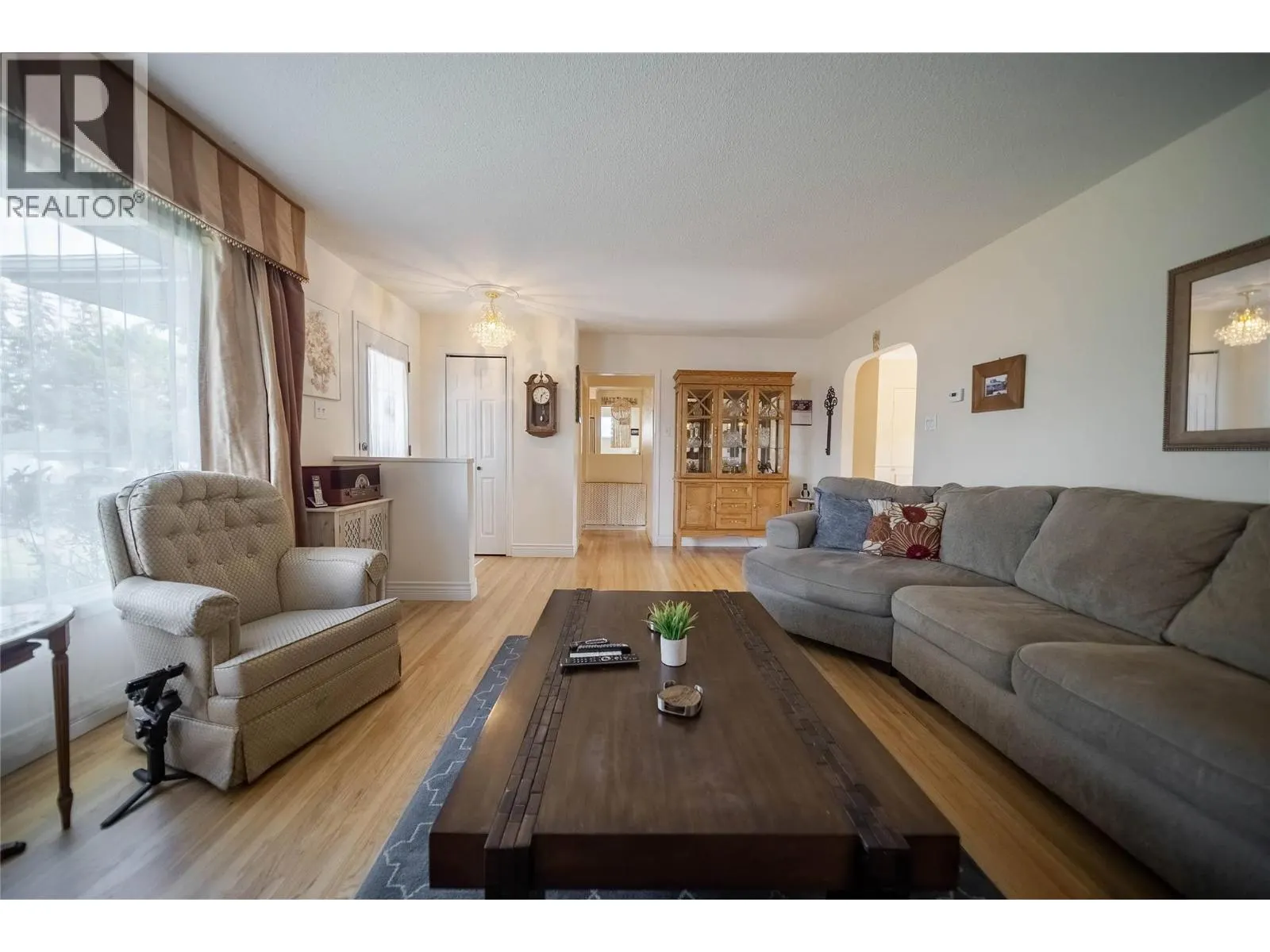 317 9th Street S