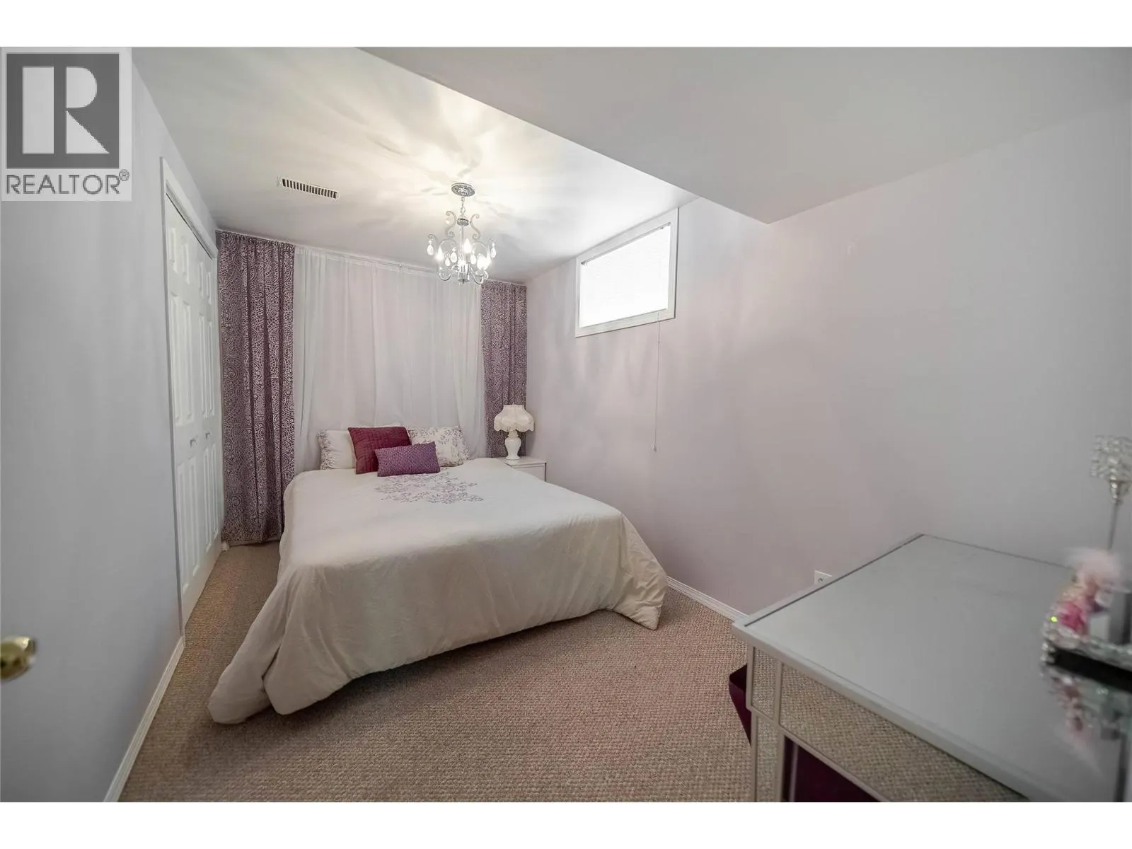 317 9th Street S