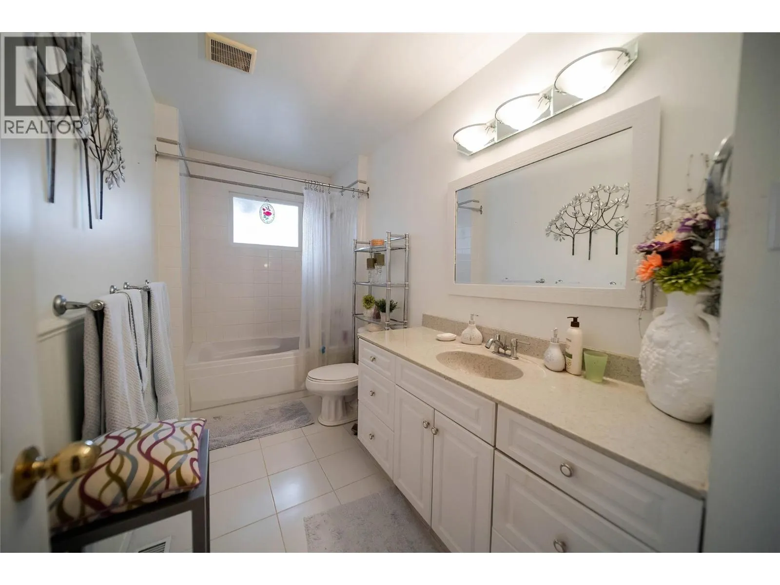 317 9th Street S