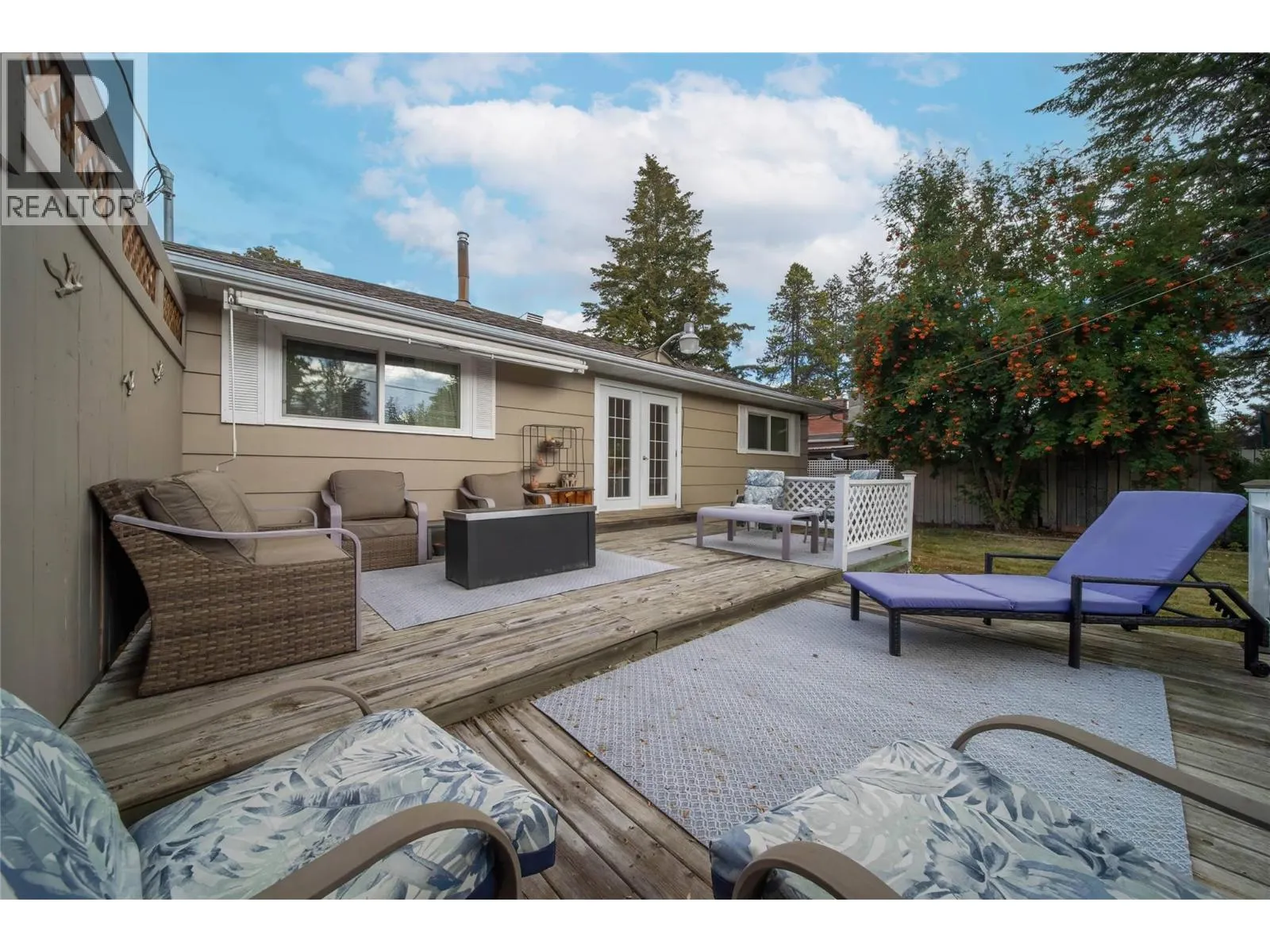 317 9th Street S