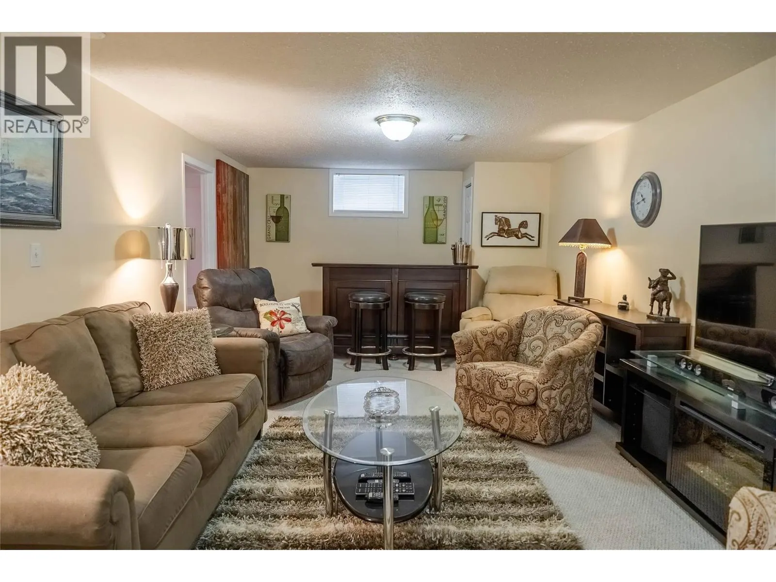 317 9th Street S
