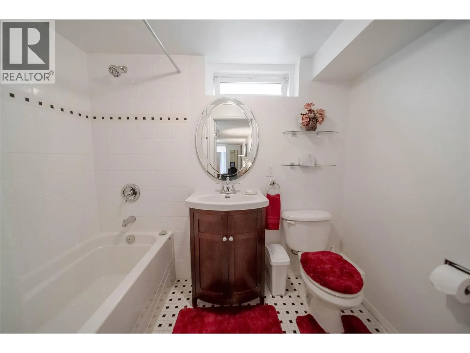 317 9th Street S
