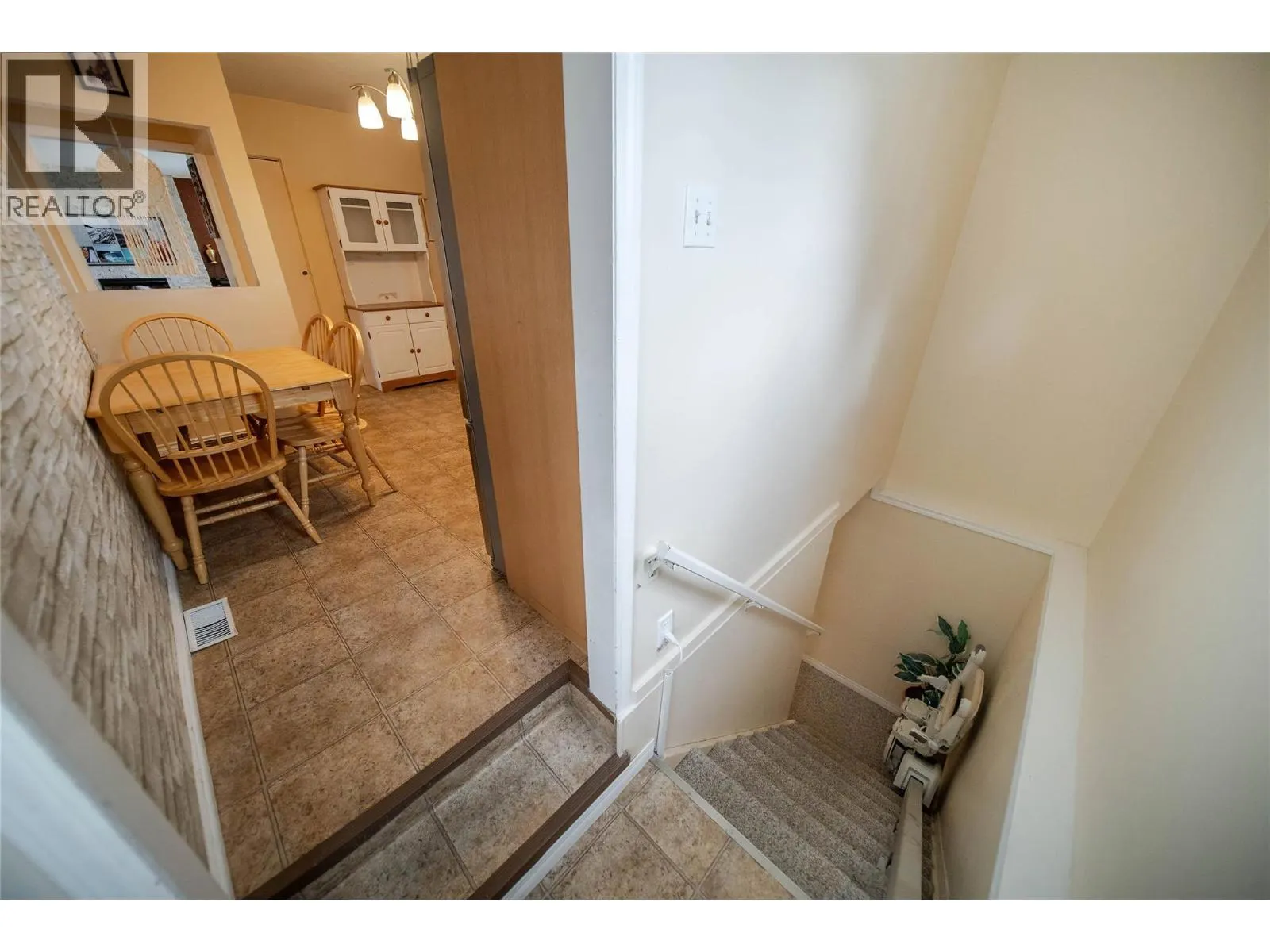 317 9th Street S