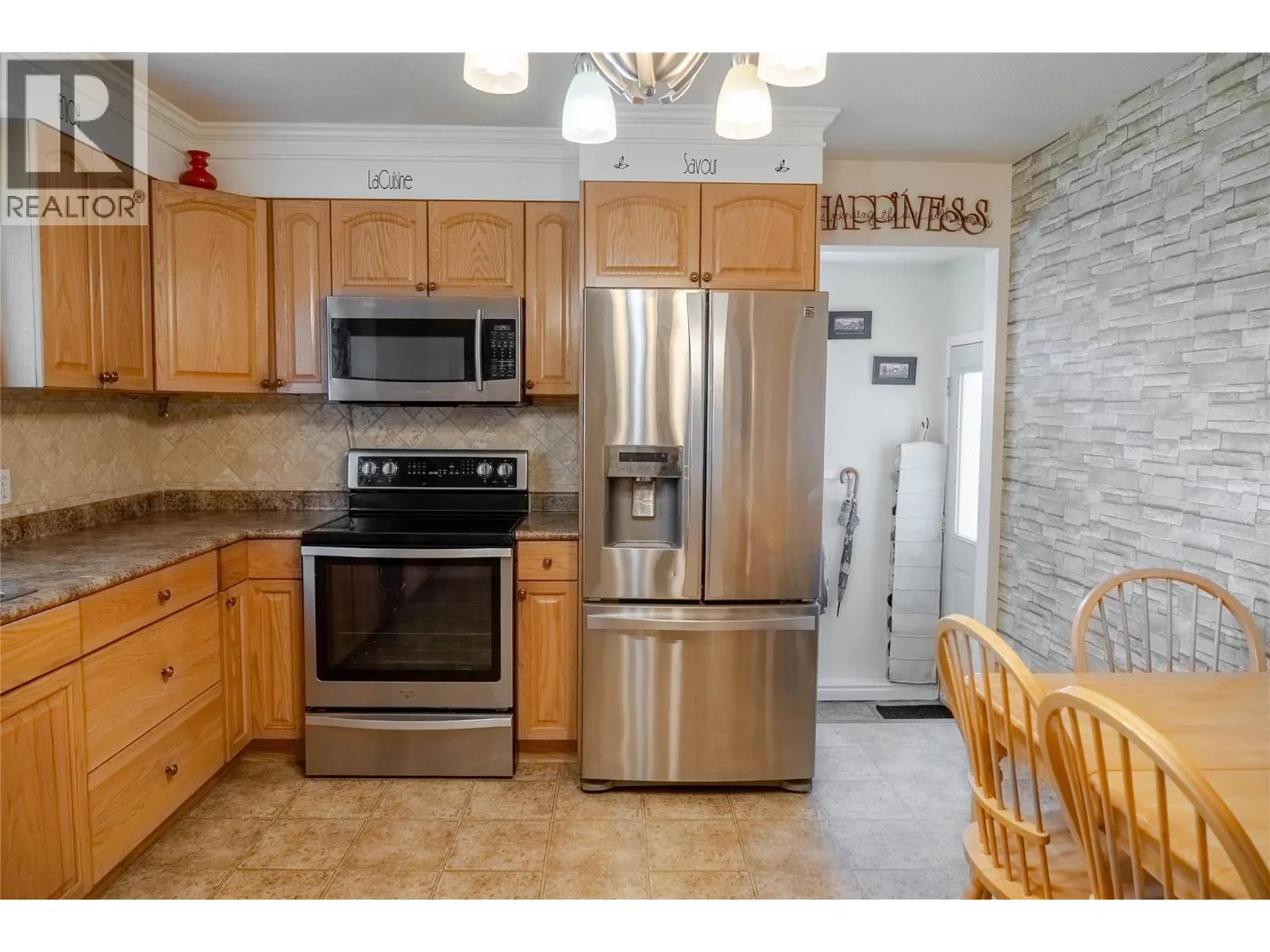 317 9th Street S