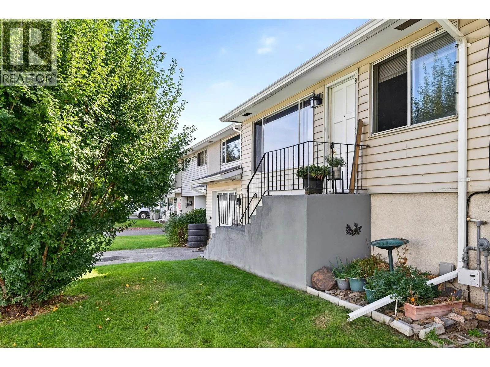 800 Valhalla Drive Unit# 7