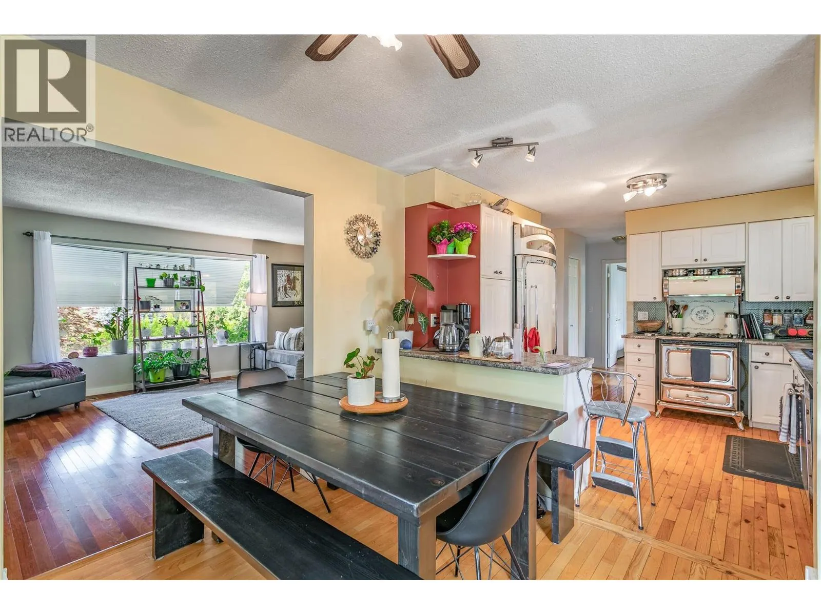 1775 Hayashi Road