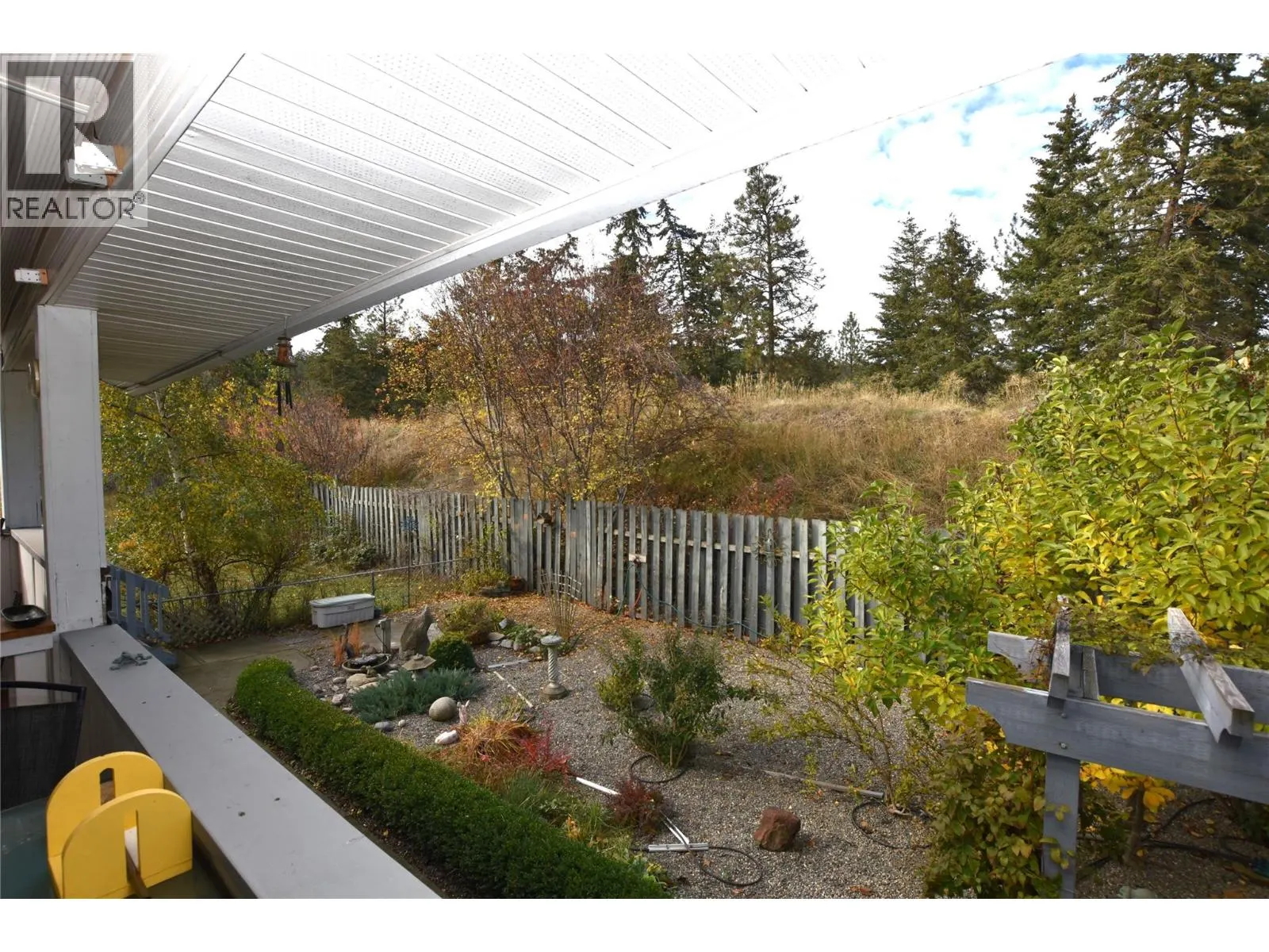 415 Hummingbird Avenue