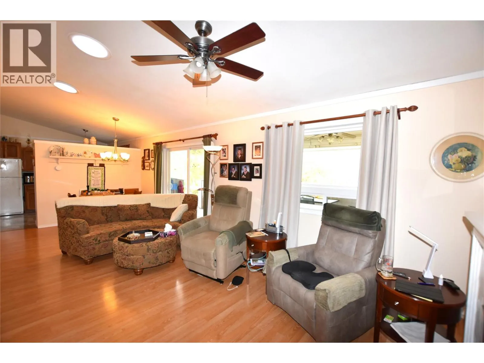 415 Hummingbird Avenue