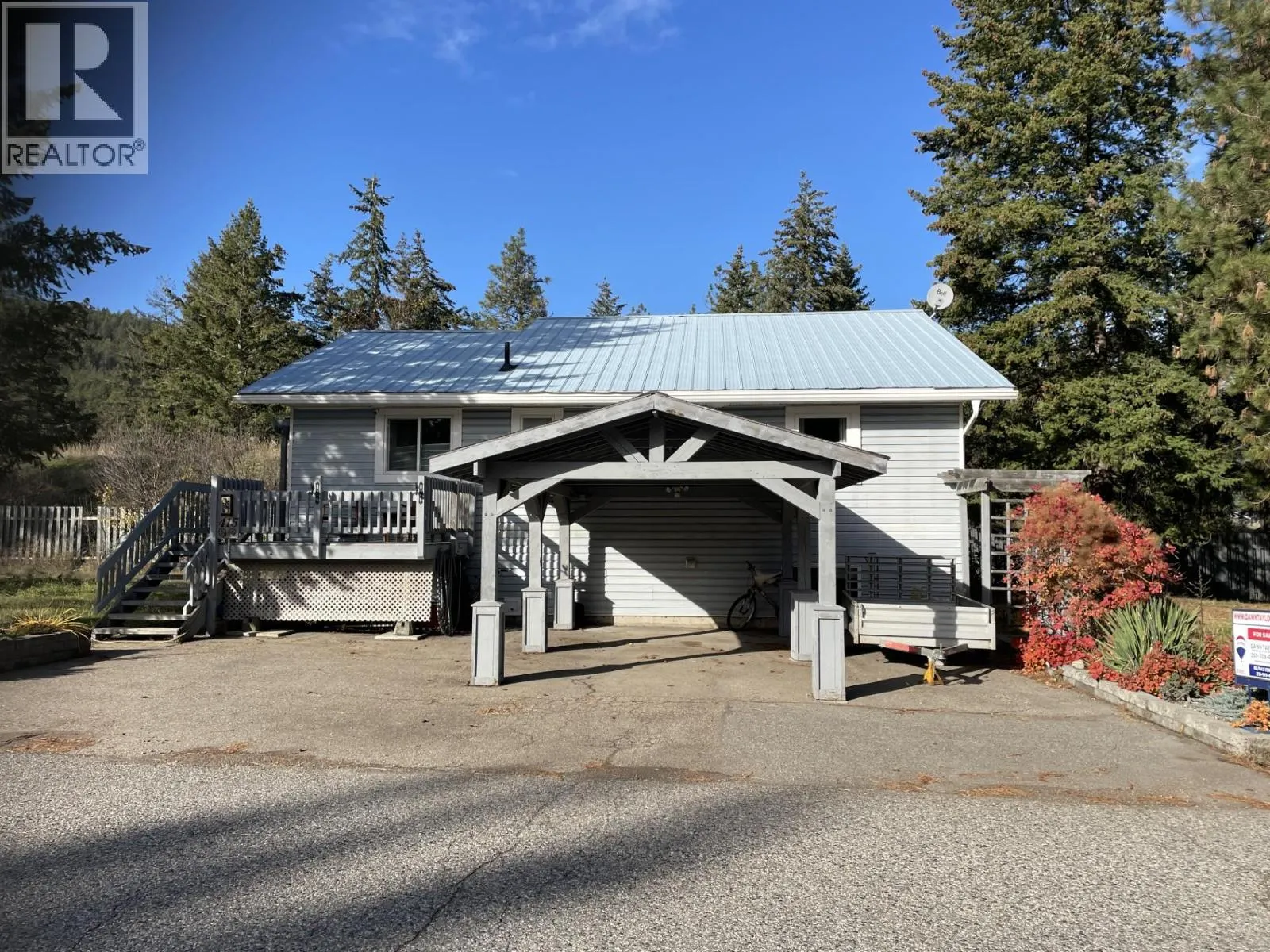 415 Hummingbird Avenue
