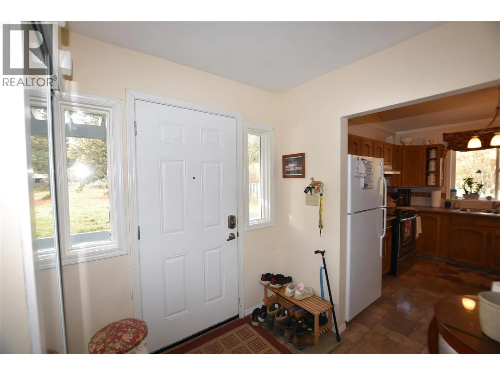 415 Hummingbird Avenue