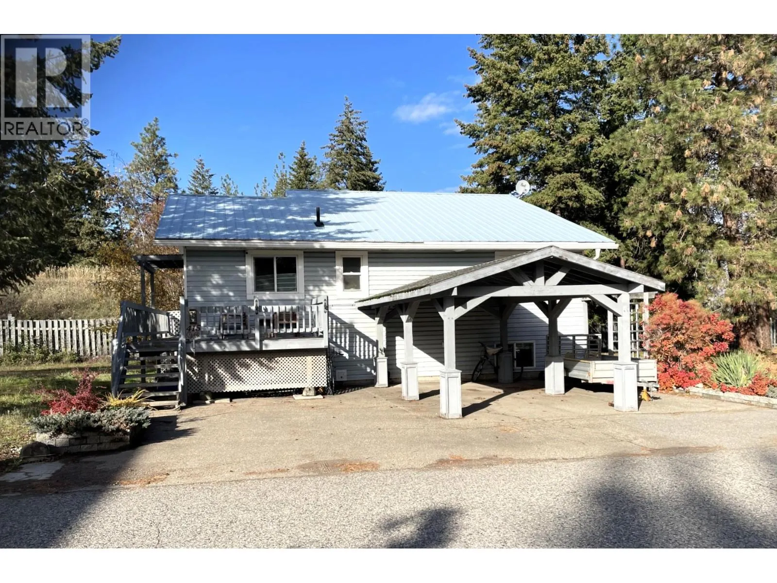 415 Hummingbird Avenue