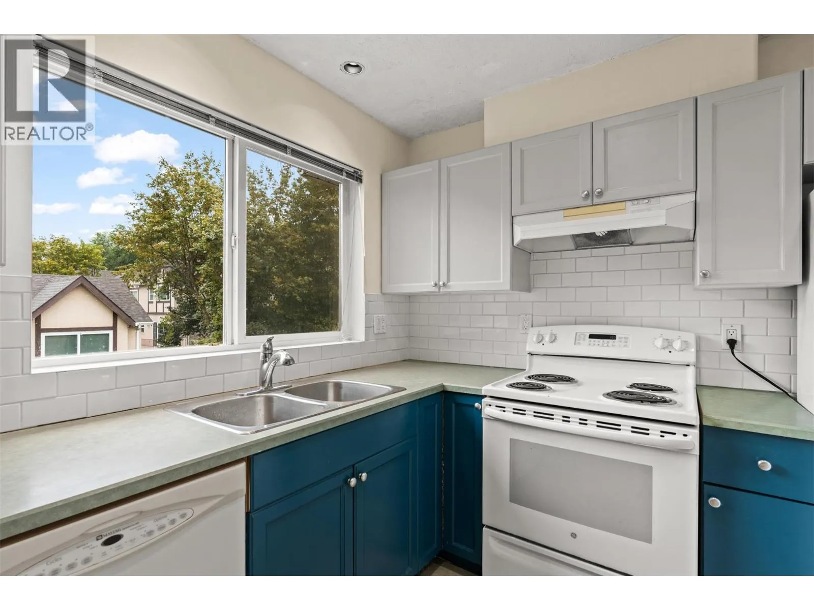 307 Browne Road Unit# 309