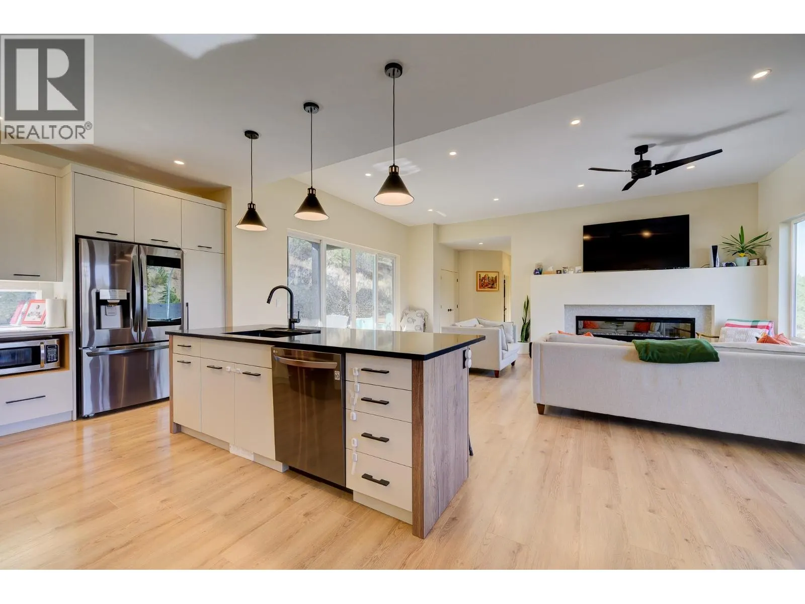 2195 Galore Crescent