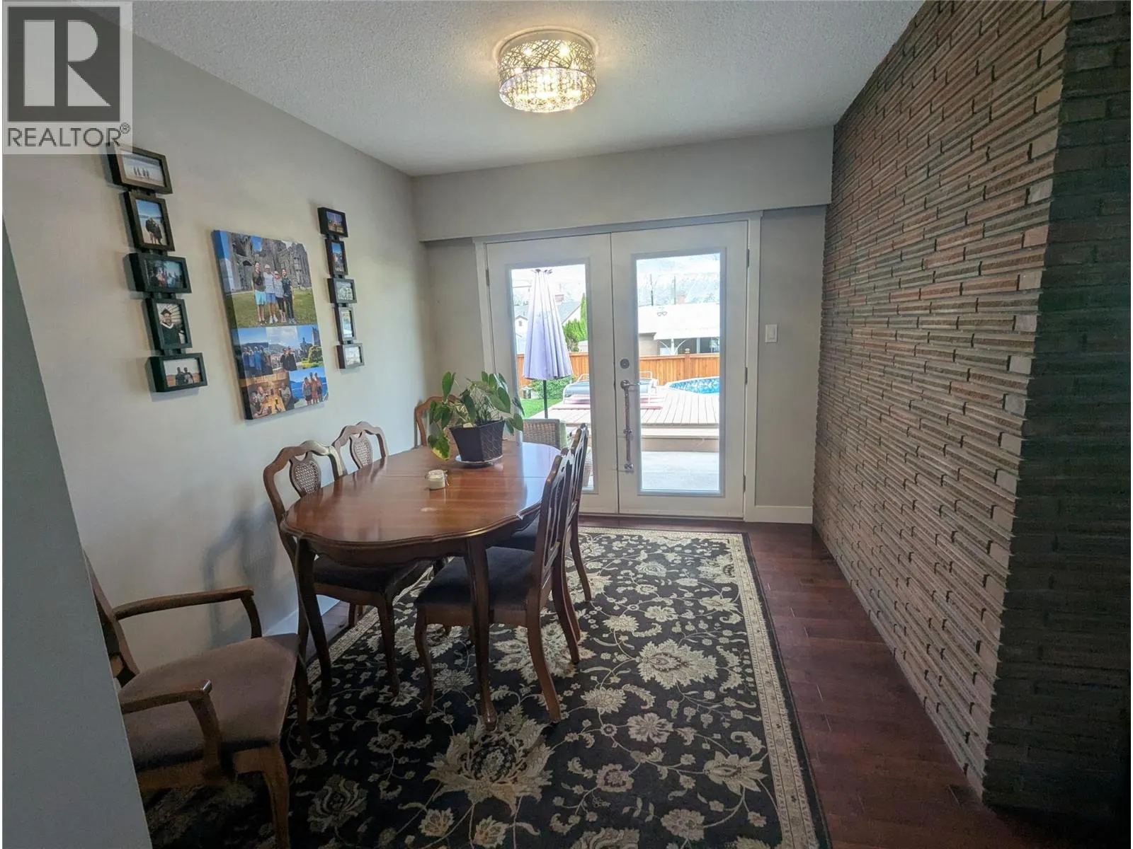2282 Valleyview Drive