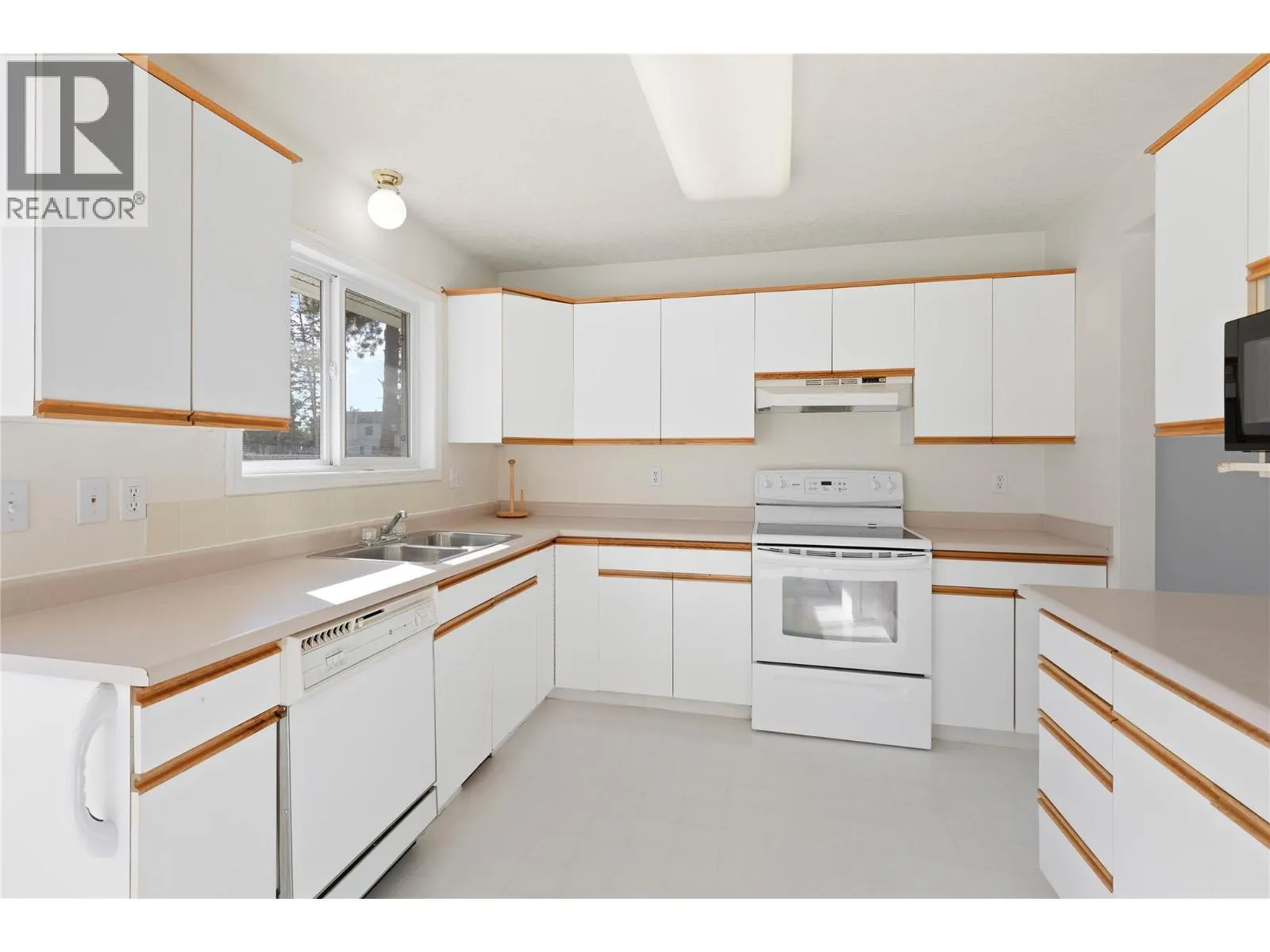 2295 Van Kleeck Road