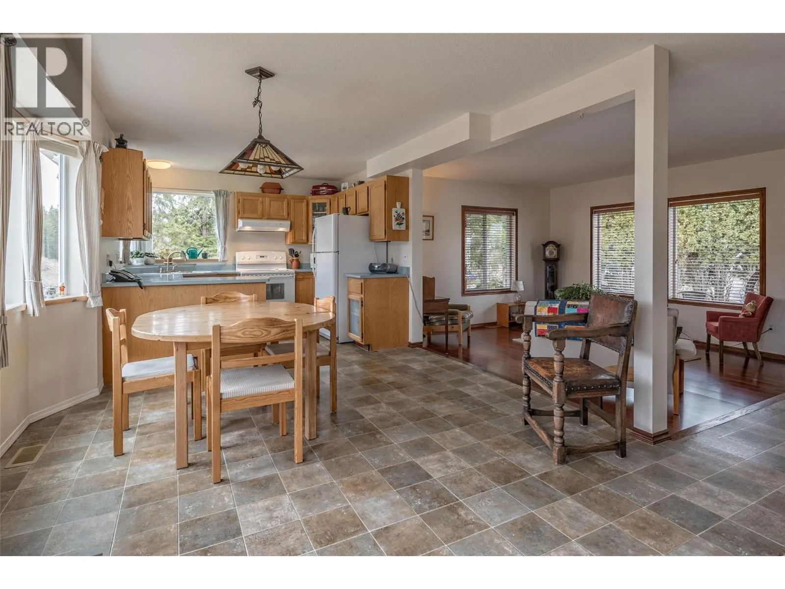 3175 Highland Park Avenue