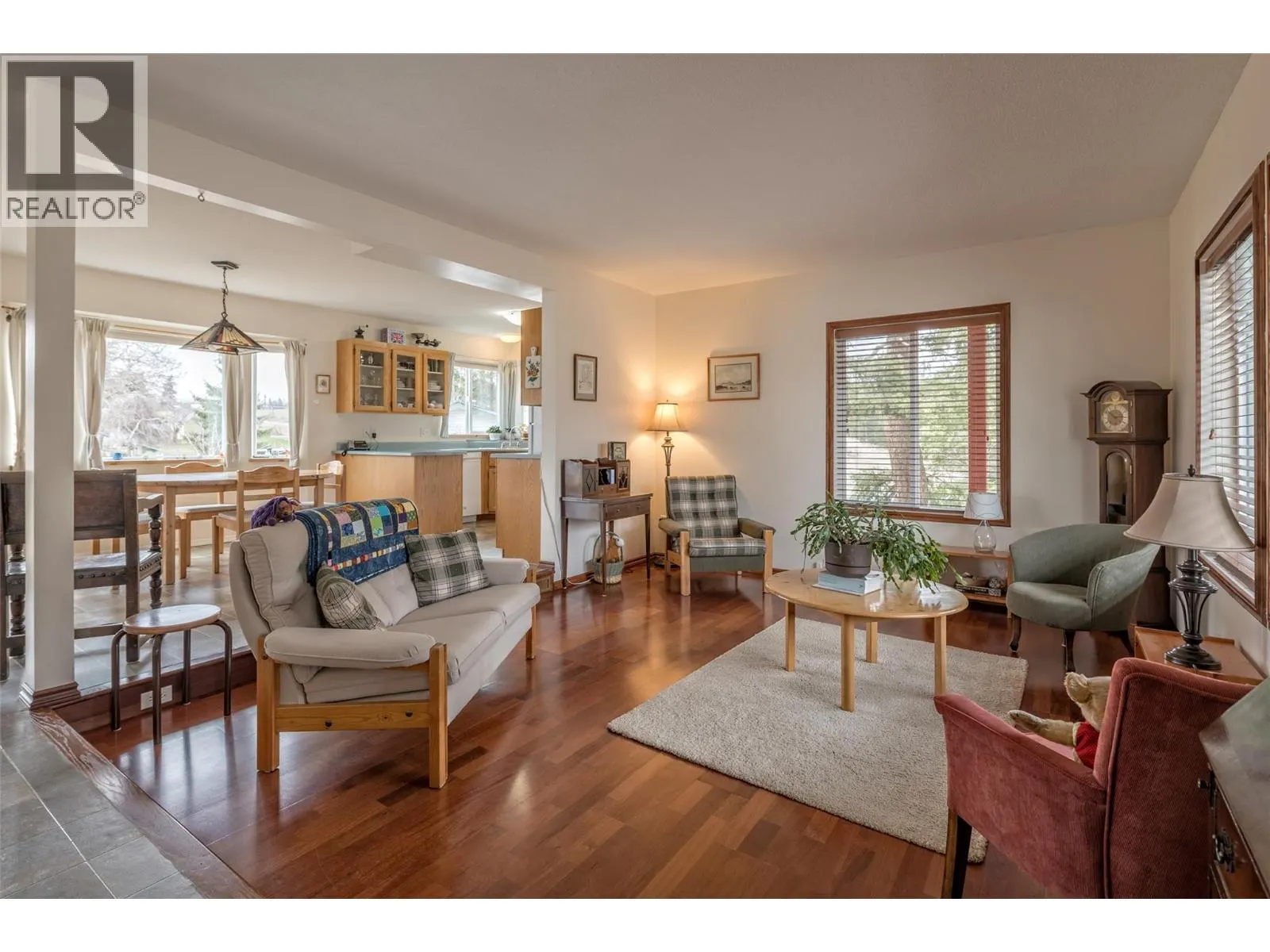 3175 Highland Park Avenue