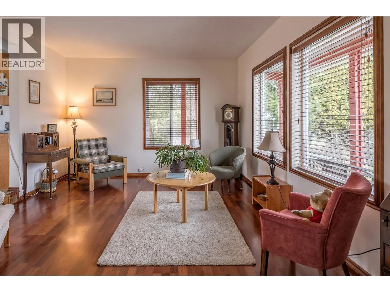 3175 Highland Park Avenue