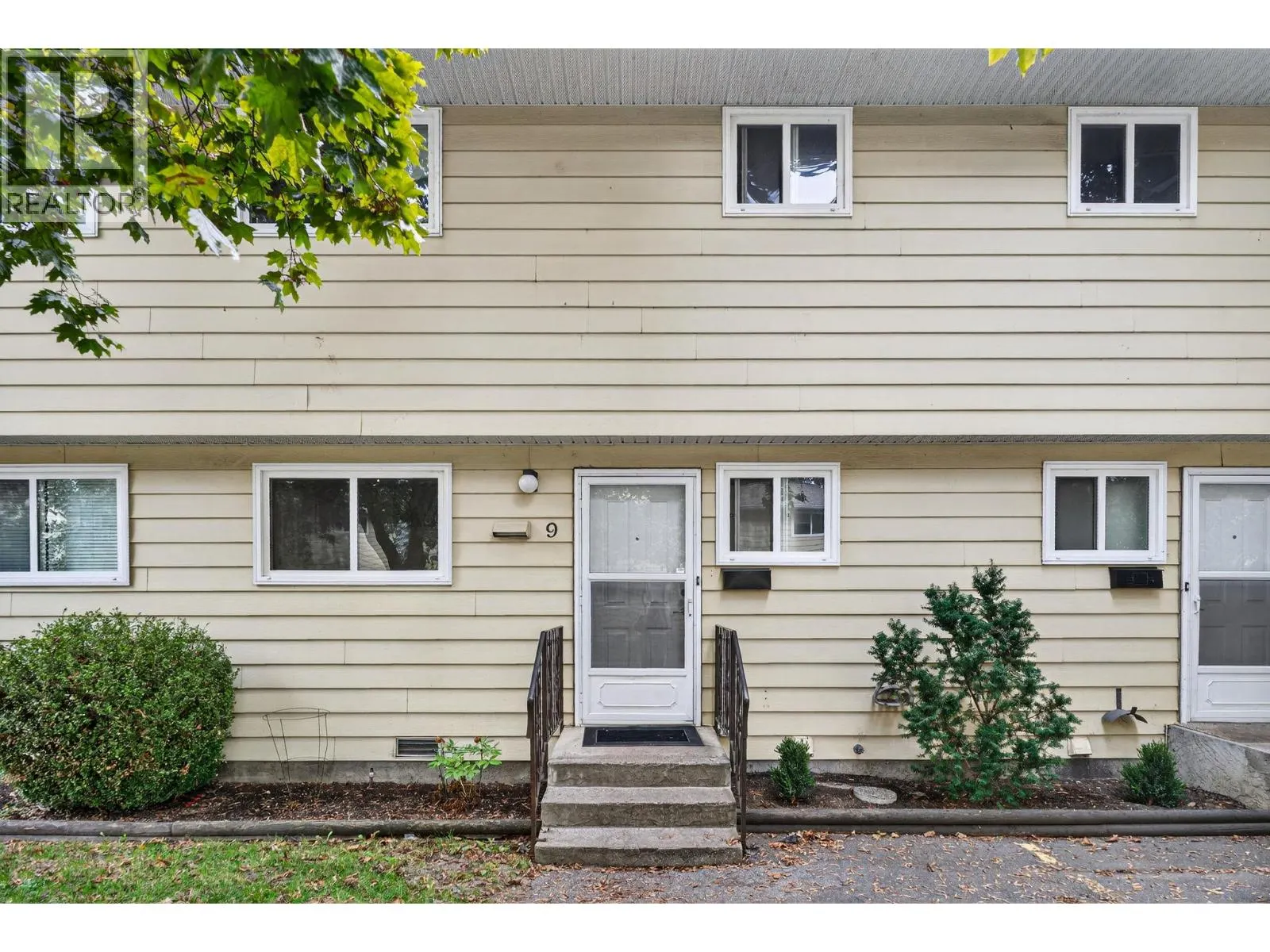 1153 Bernard Avenue Unit# 9