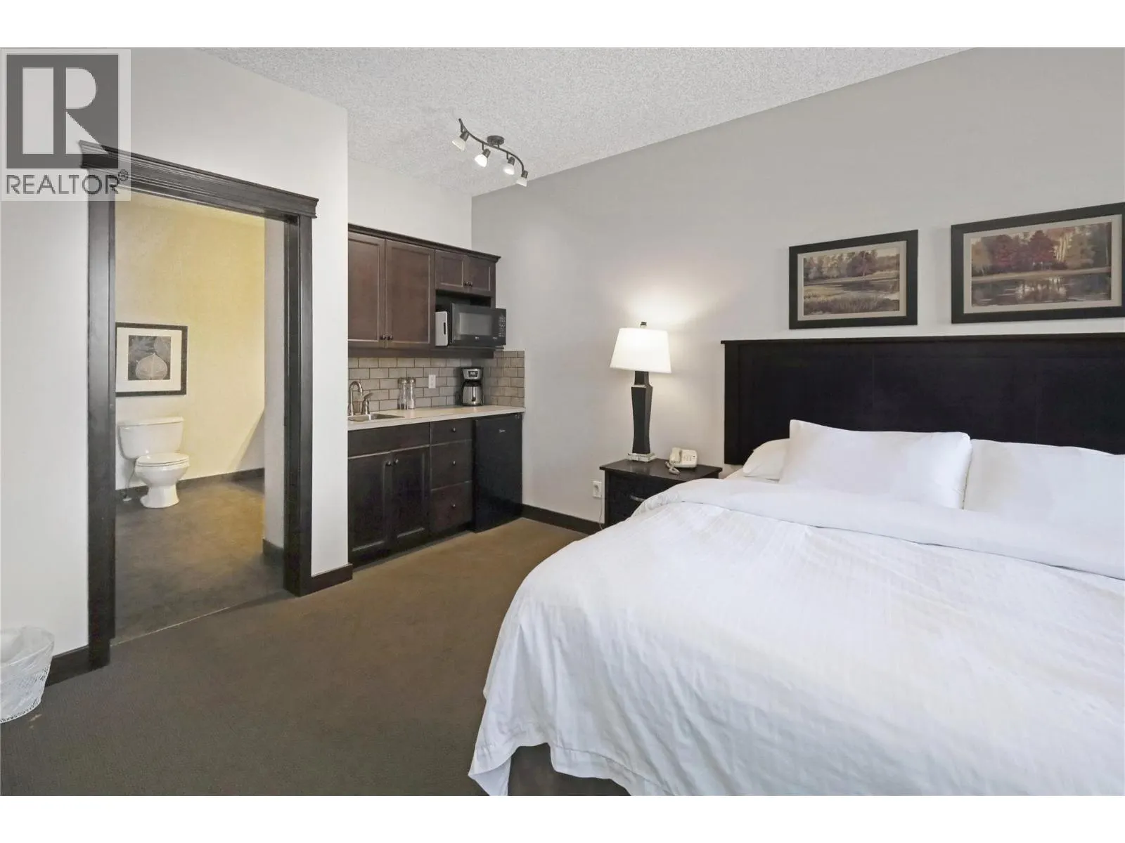 500 BIGHORN Boulevard Unit# 532 B
