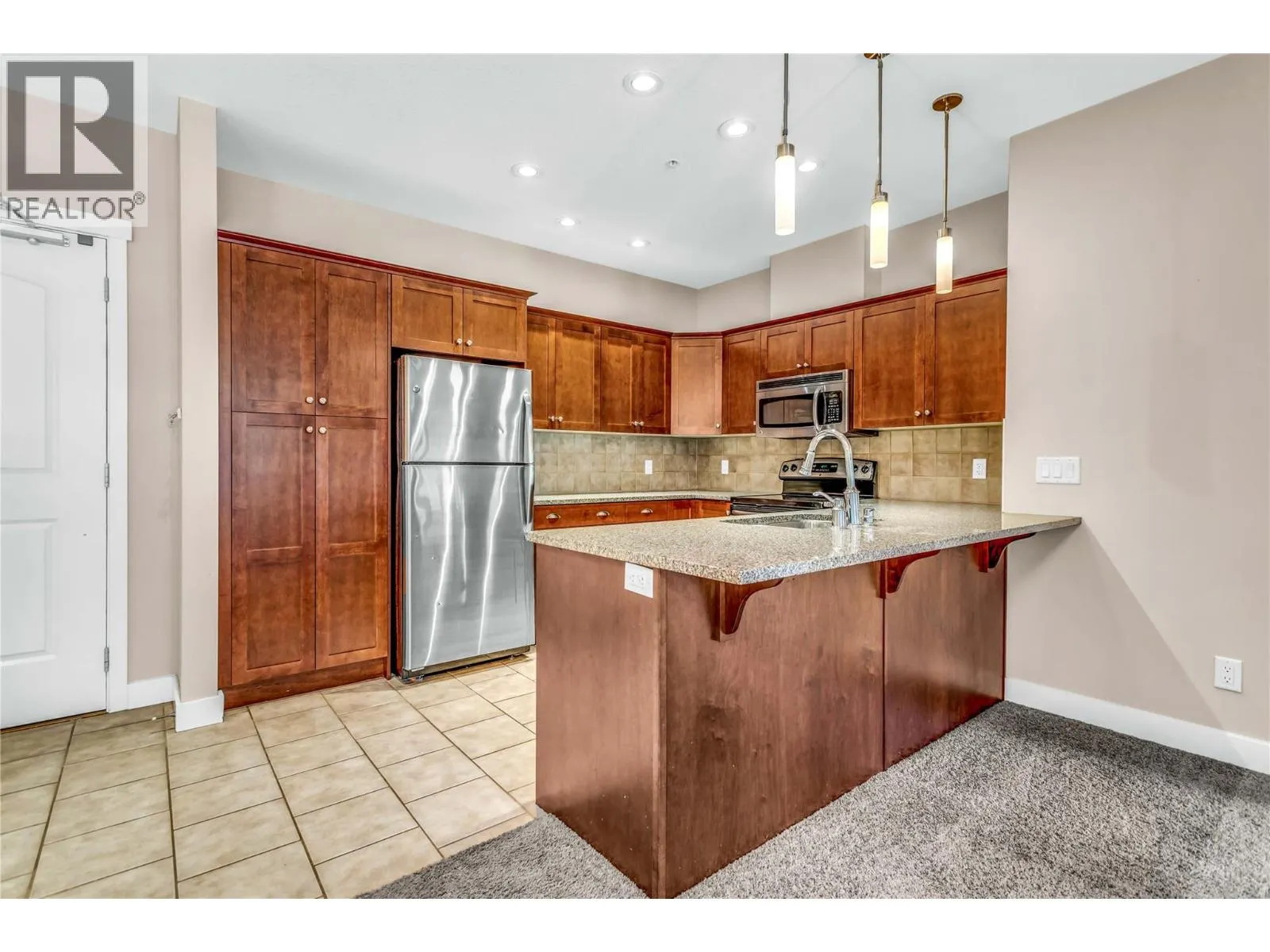 1990 Upper Sundance Drive Unit# 3215