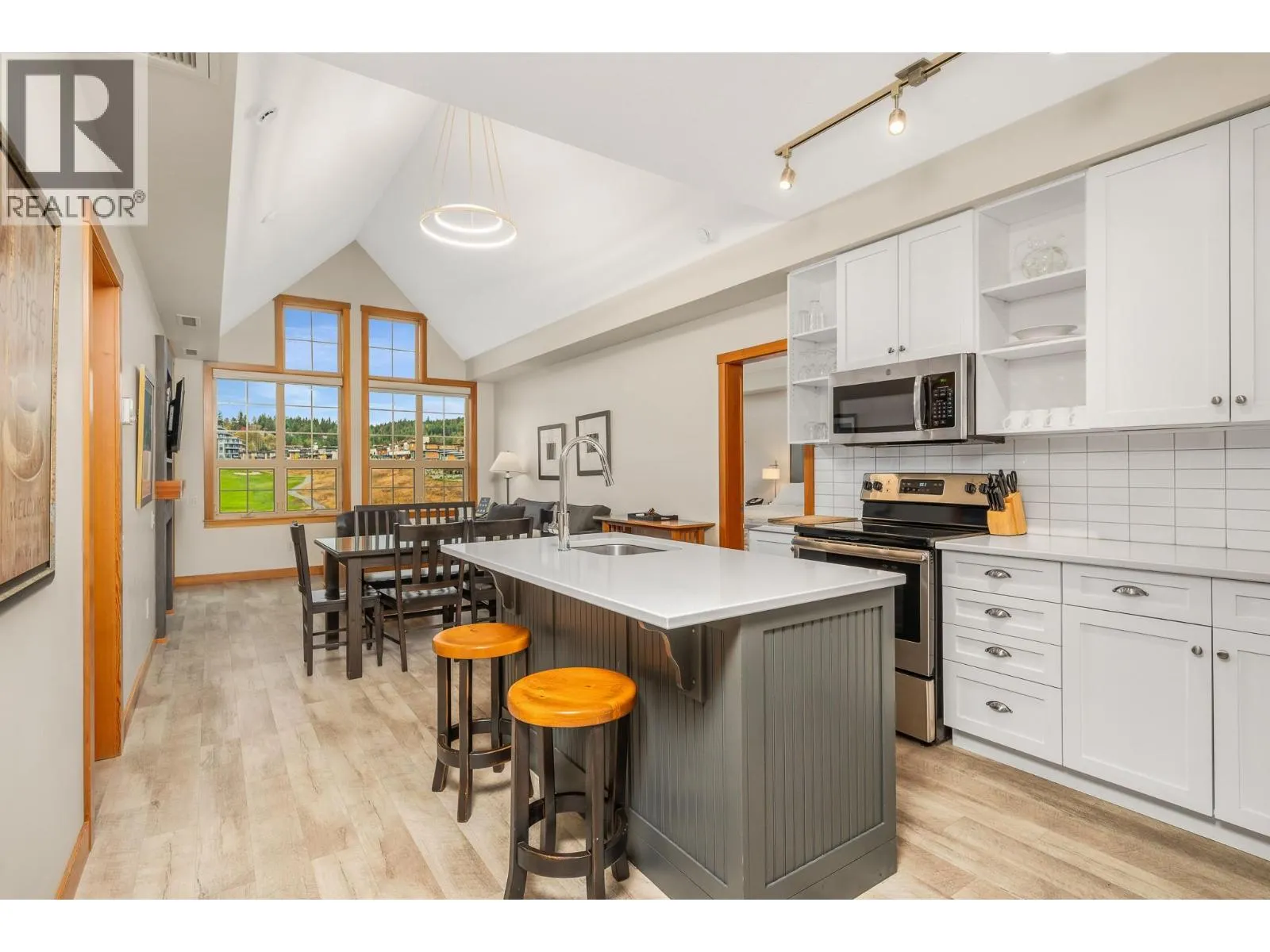 101 Village Centre Court Unit# 433 Lot# 21