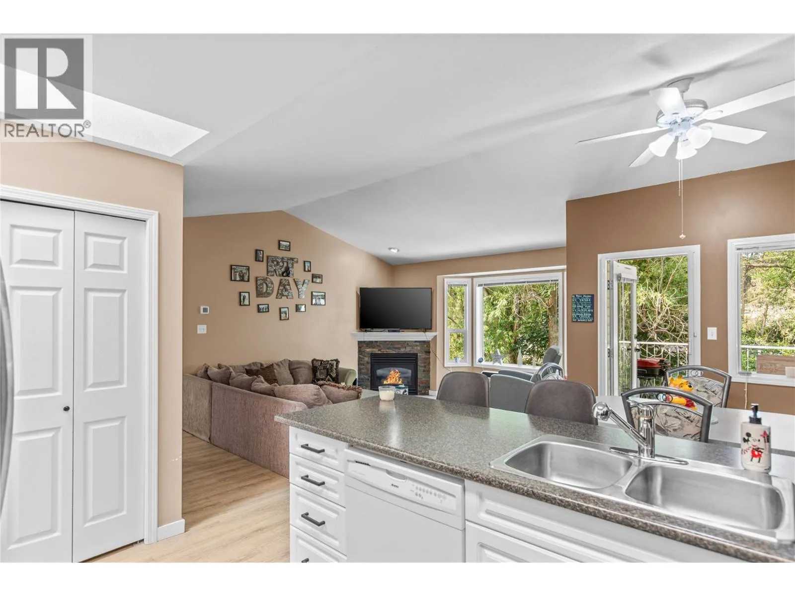 602 Browne Road Unit# 12