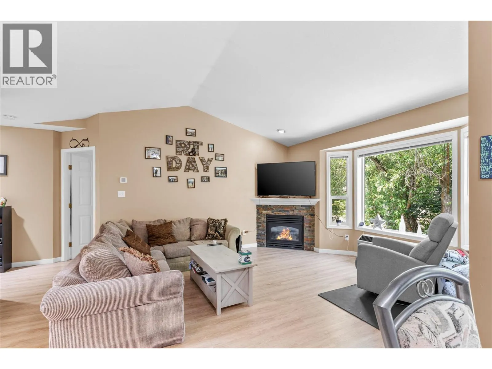 602 Browne Road Unit# 12