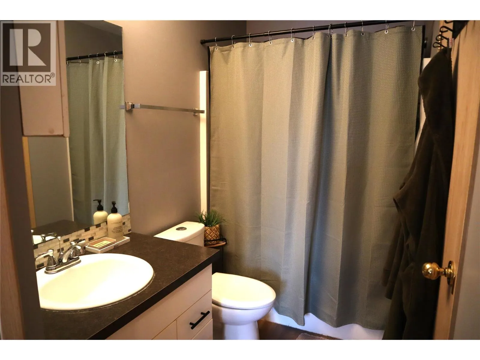 2020 ROBSON Place Unit# 48