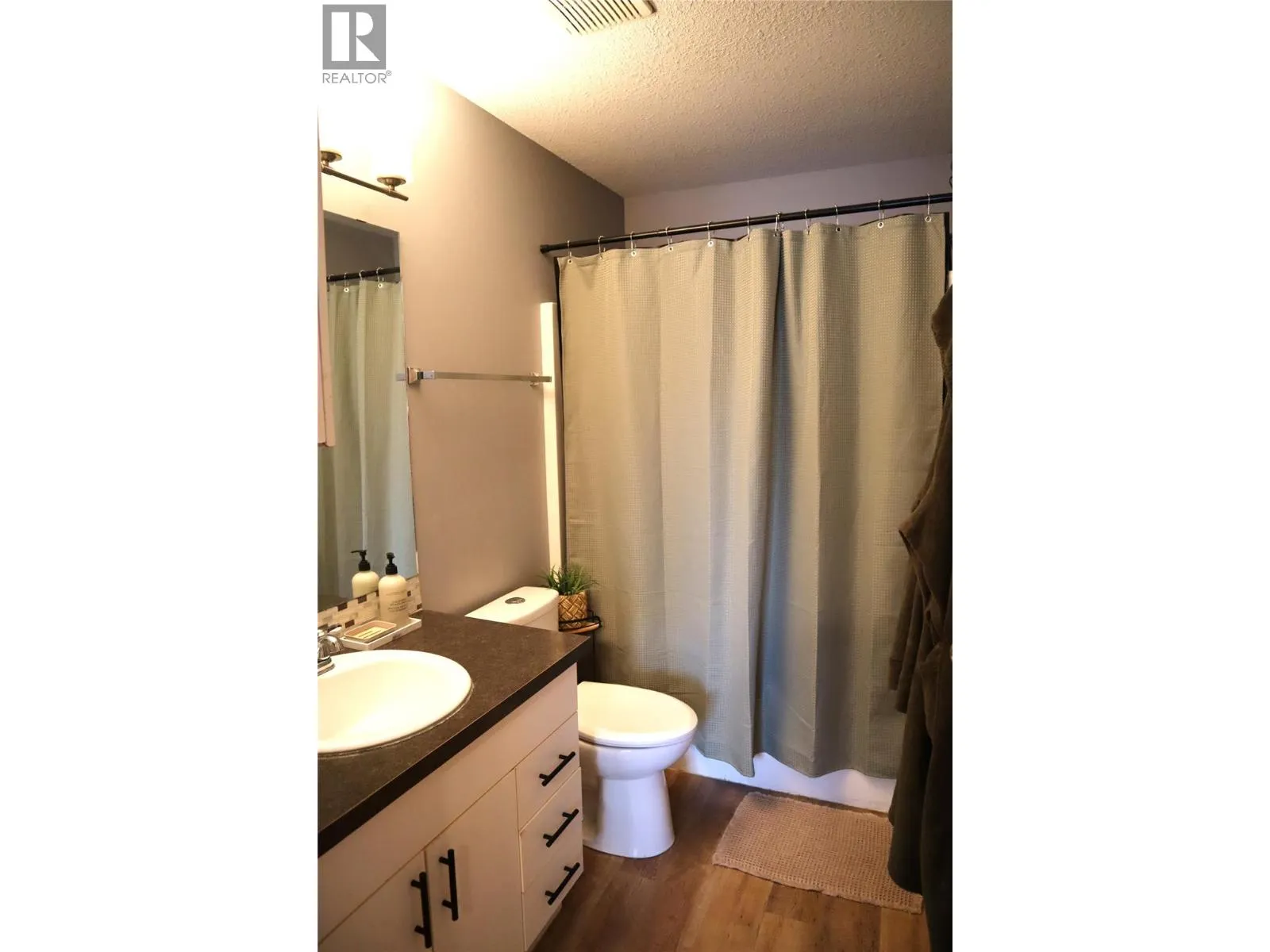 2020 ROBSON Place Unit# 48