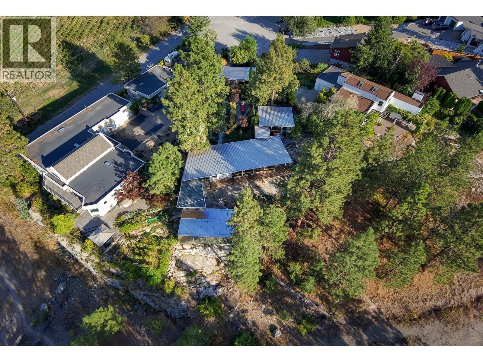 2843 Arawana Place
