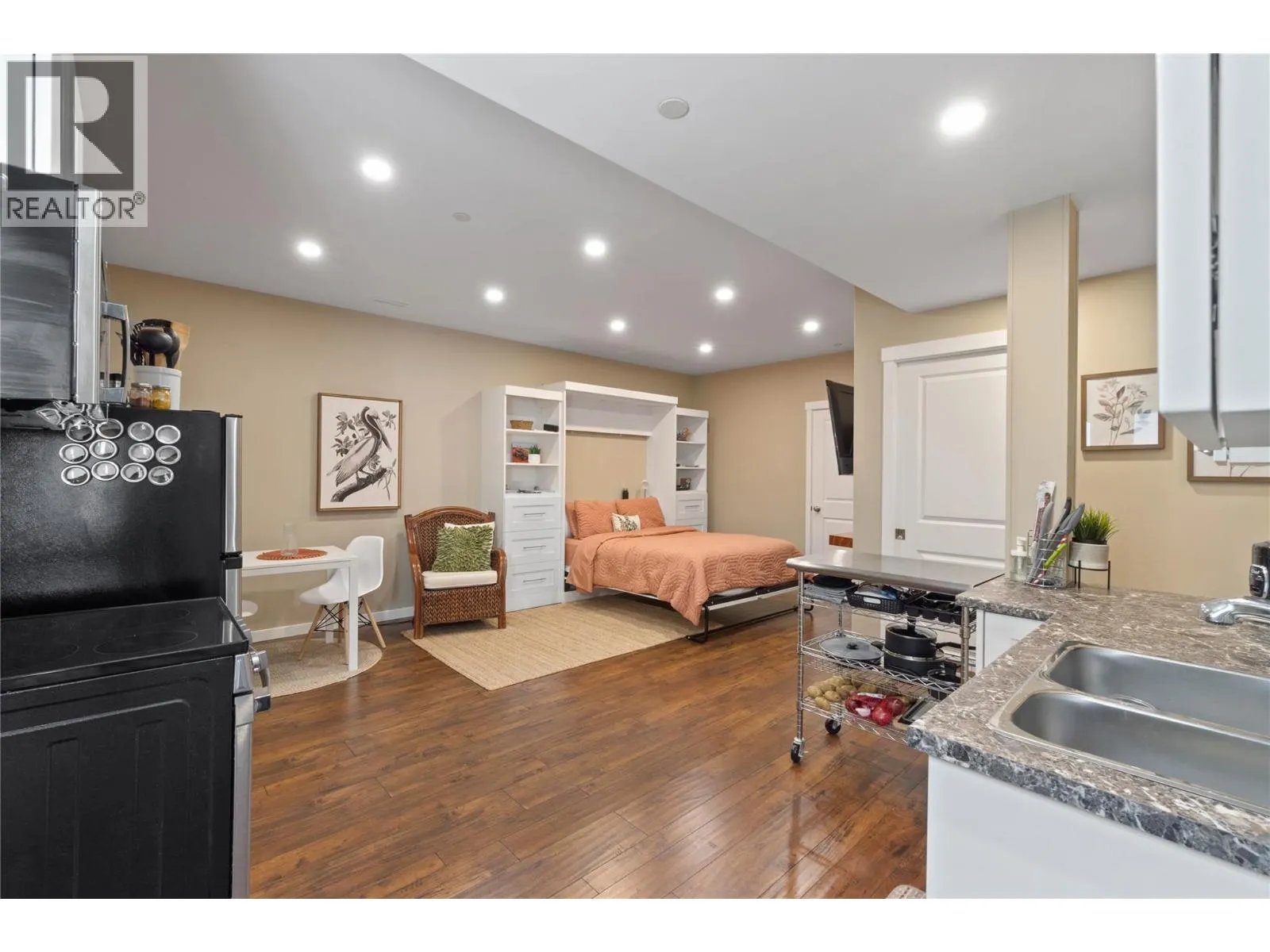 8735 BADGER Drive