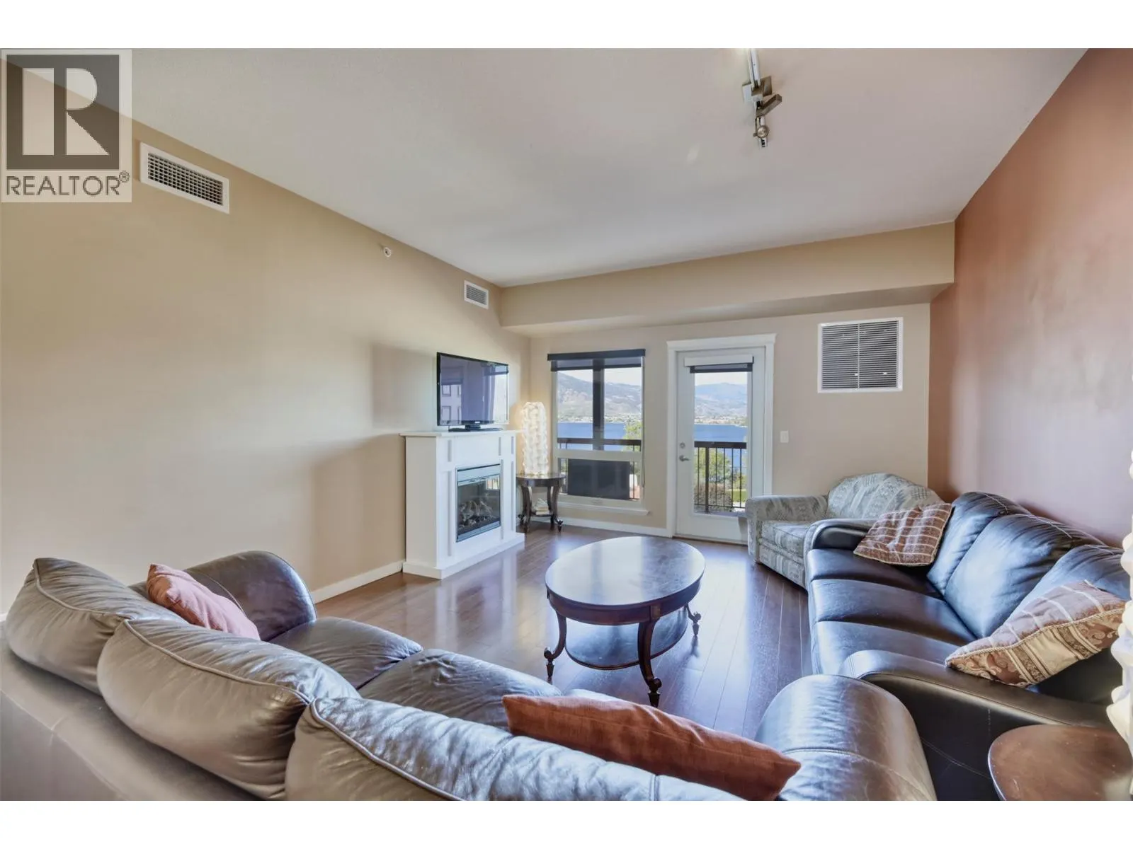 4300 44TH Avenue Unit# 307