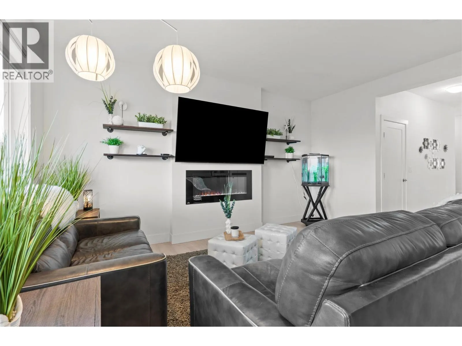 933 Mt Robson Place Unit# 34