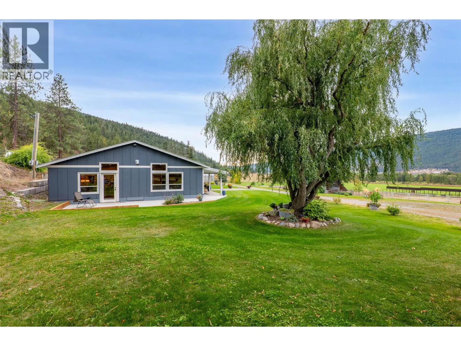 8245 Edwards Road