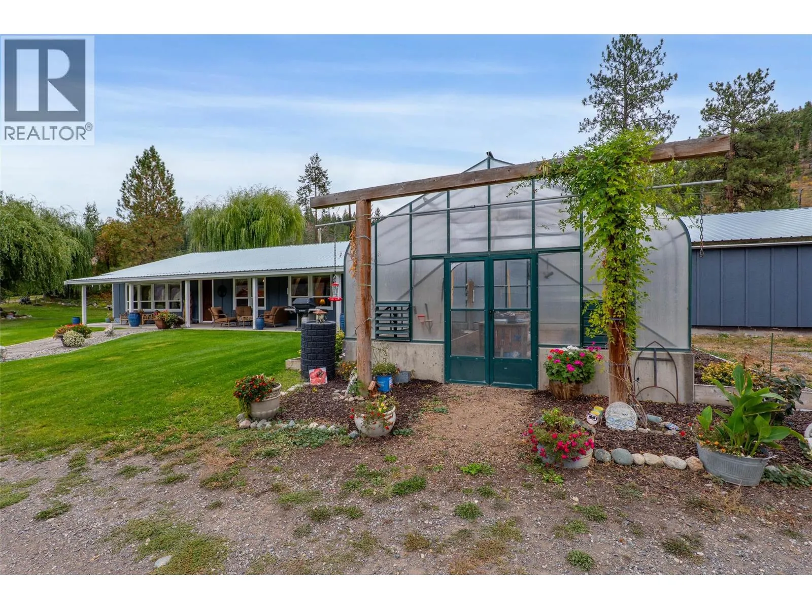 8245 Edwards Road