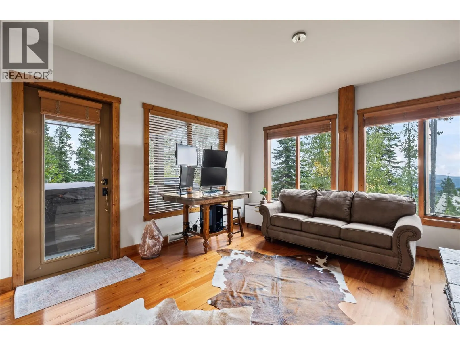 5925 Snow Pines Road Unit# 1