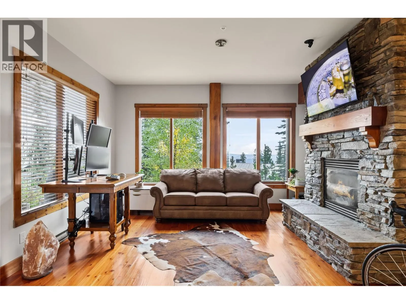 5925 Snow Pines Road Unit# 1