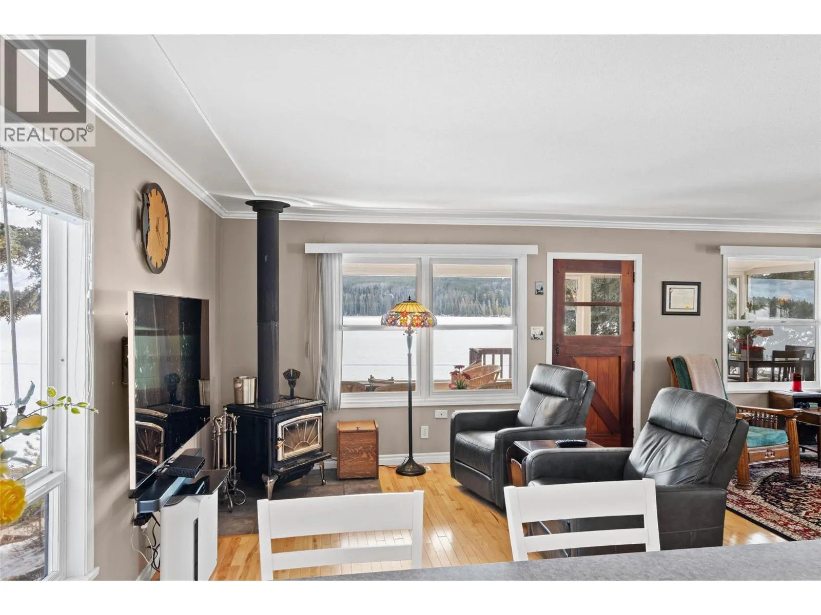 3848 RAINBOW/3861 WATER ST Drive